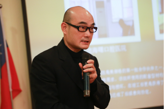 1512528762829391.png blob.png