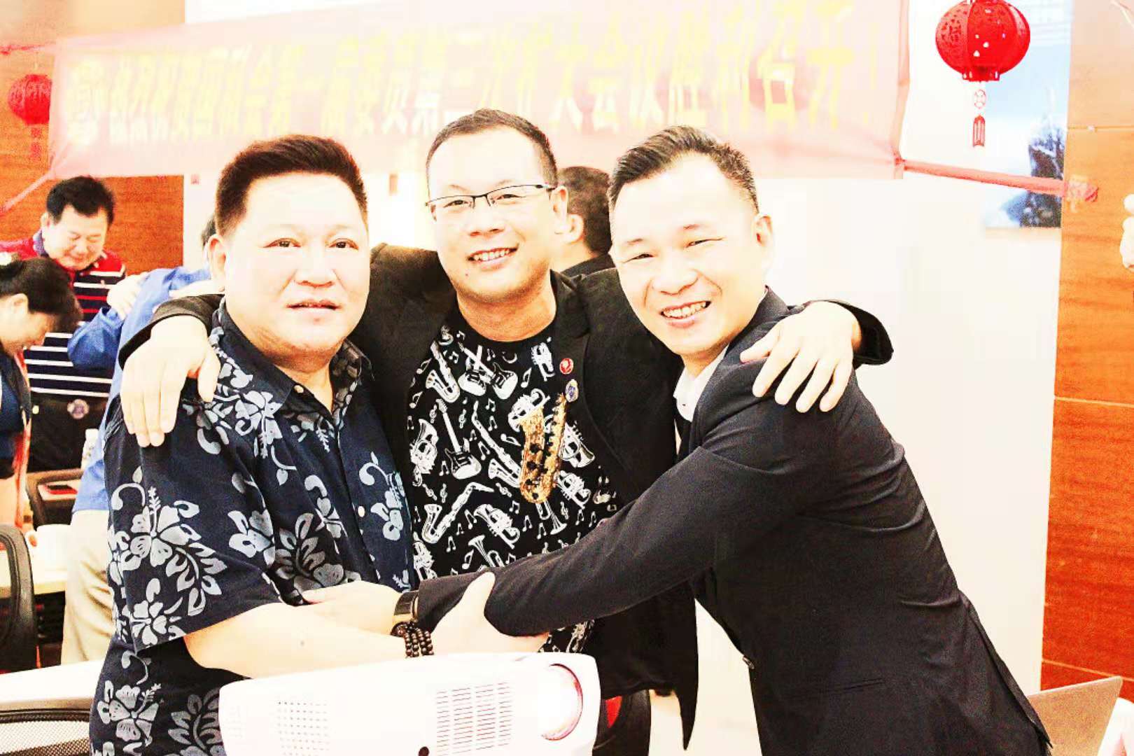 1541487939349638.jpg 微信图片_20181106150331.jpg